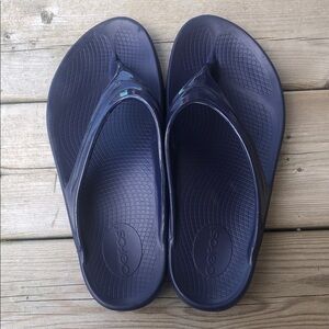 Women's 9 OOFOS Unisex Ooriginal Flip Flop Sandal Sandals Recovery Support Blue